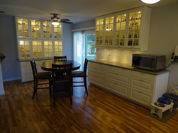 Formal Dining Area w BI Cab