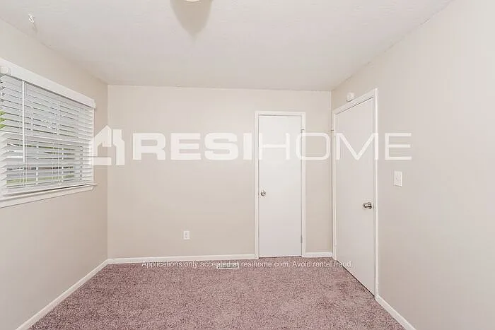 5253 Goldmar Dr — Photo 14