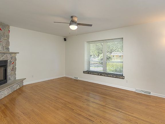 4th image of 1920 Beckett Pl