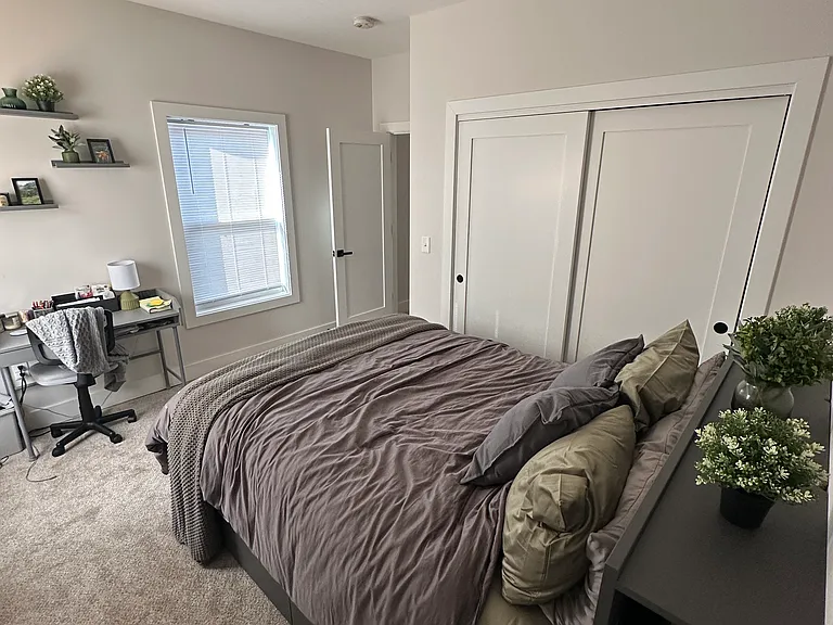 157 N Powell Ave — Photo 27
