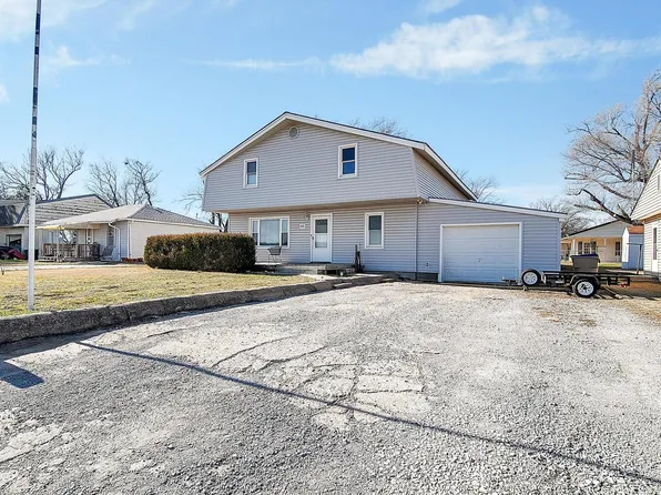 425 N Williams St, Udall, KS 67146