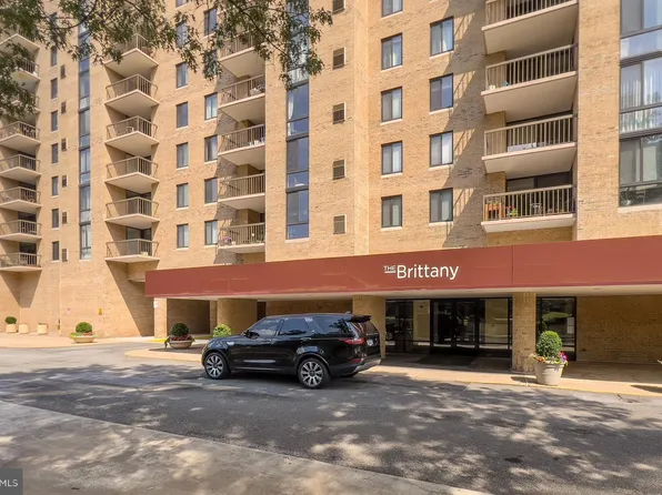 4500 S Four Mile Run Dr APT 420, Arlington, VA 22204