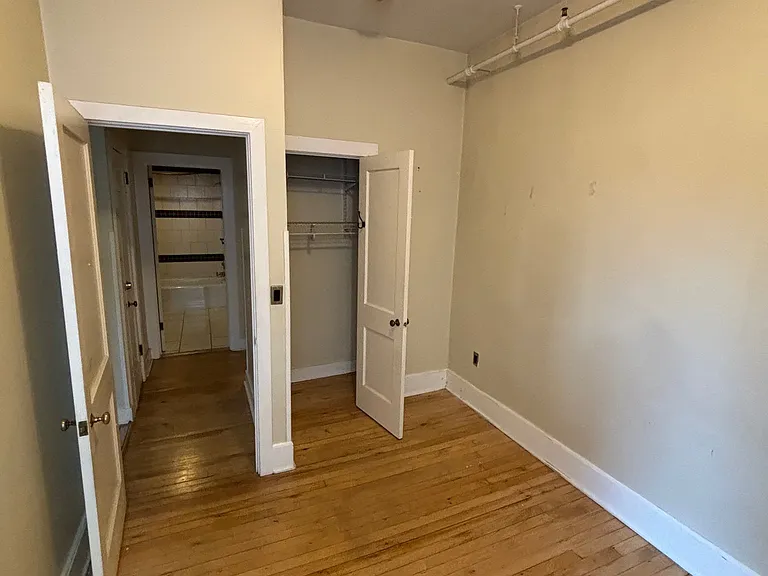 1565 New Scotland Rd #205 — Photo 9