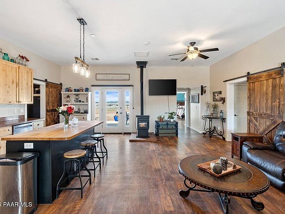 2nd image of 5757 E Longhorn Rd