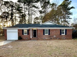 6716 Sandfield Ct, Fayetteville, NC 28304