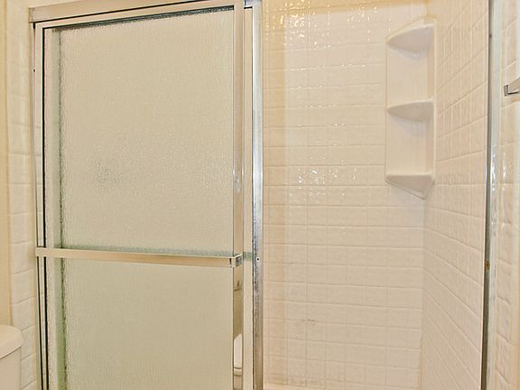 3rd image of 22100 Burbank Blvd Unit 252F