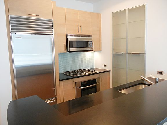 4th image of 325 5th Ave APT 31E