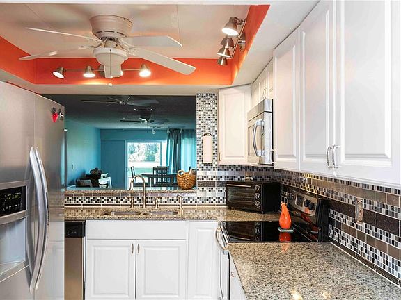 5th image of 9639 GREENSKEEPER DRIVE #9639