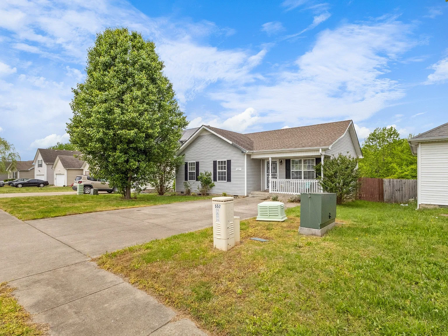 3 bed, 1120 sqft, $1,500 — Photo 3