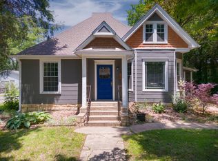 1214 E 9th Ave, Winfield, KS 67156