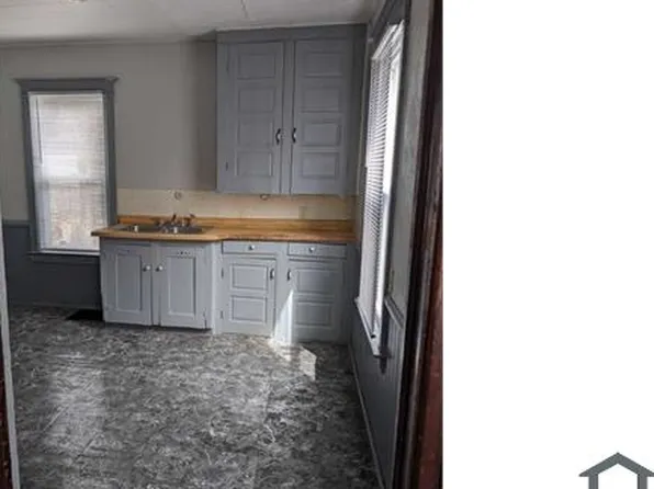 1023 Washington Ave #1, Kalamazoo, MI 49001
