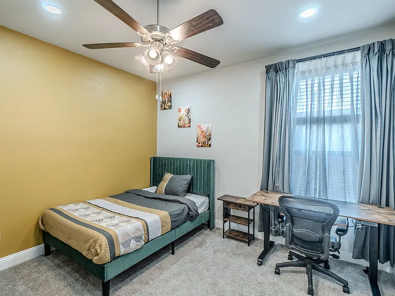 3105 Lionsgate Dr — Photo 3