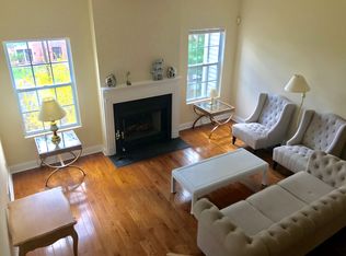 304 Tallwood Ln, Green Brook, NJ 08812