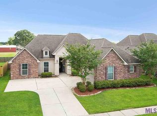 2678 Boudreaux Ave, Zachary, LA 70791