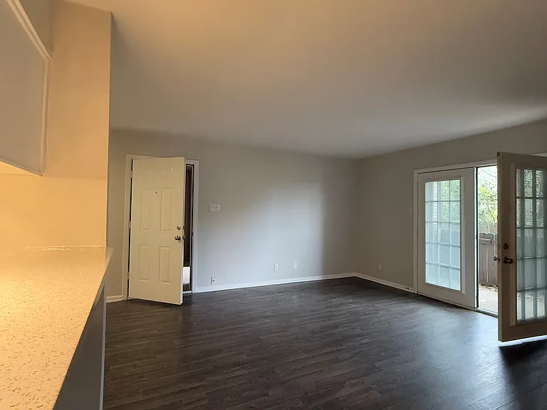 1543 Babcock Rd — Photo 27