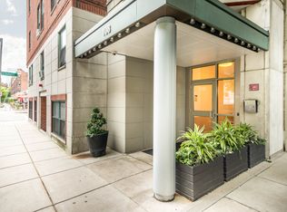 108 Peterborough St APT 4G, Boston, MA 02215