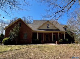 1532 Coleman St NW, Hartselle, AL 35640