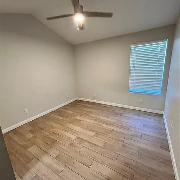 1320 E Iris Ave #3 — Photo 9