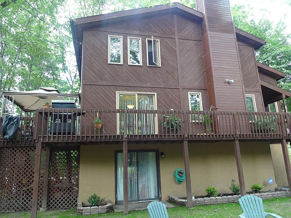 3rd image of 3172 Greenbriar Dr