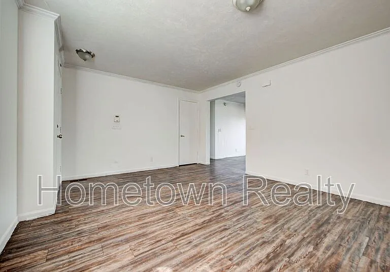 2701 S Phillips Ave — Photo 7