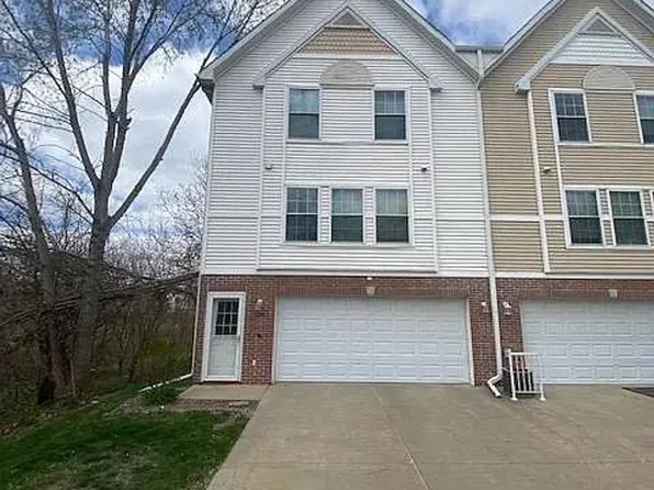 1235 SE Village View Ln, Ankeny, IA 50021