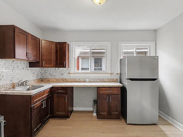 3027 Tuxedo St — Photo 10
