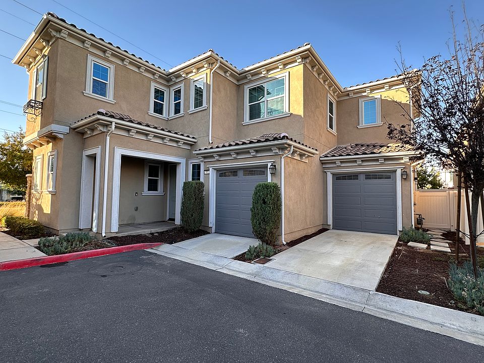 1st image of 15852 Ellington Way