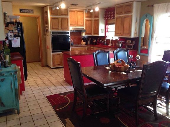 2nd image of 202 W Trailmoor Dr