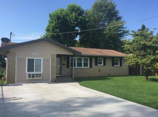 1926 E Turner St, Springfield, MO 65803