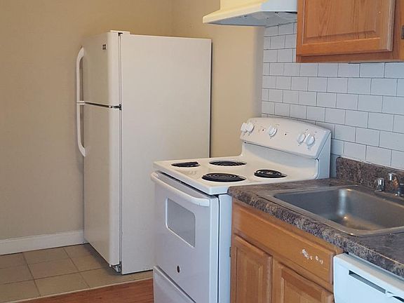 2nd image of 4984 Chippewa St APT 1W