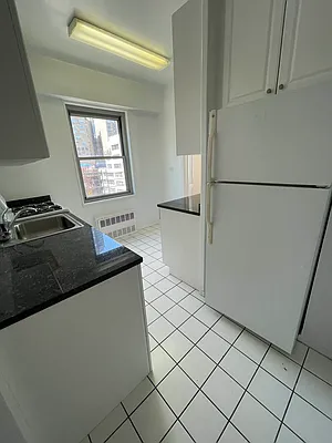 Rented by Bond New York | media 6