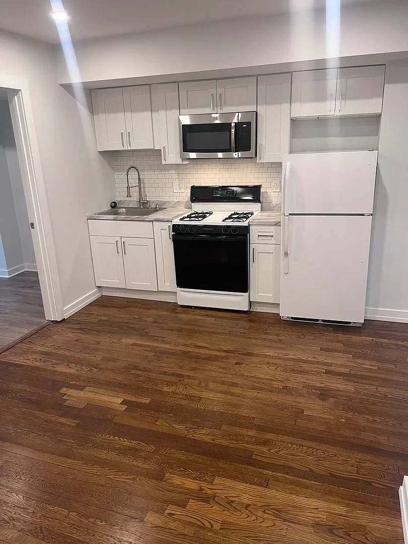 4720 3rd Pl — Photo 2