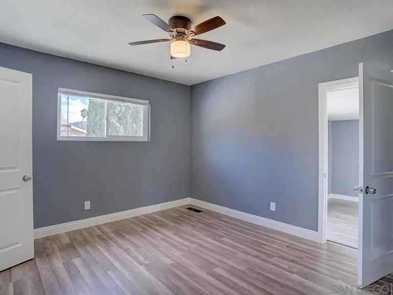 9425 Apple St — Photo 11
