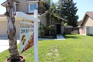 3rd image of 5711 Lorraine Ave