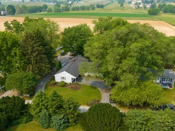 60 S Belmont Rd, Paradise, PA 17562