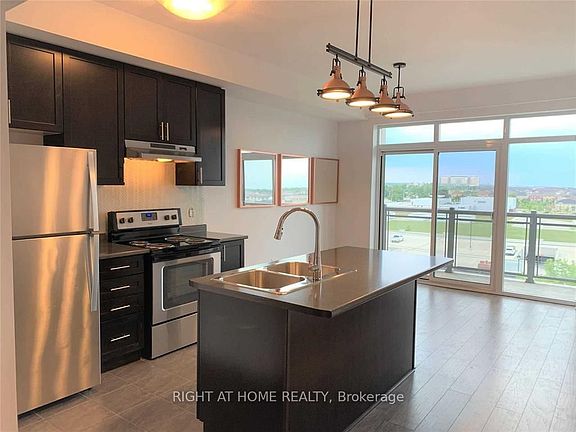 3rd image of 2486 Old Bronte Rd #612