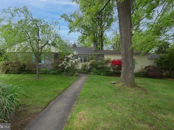 531 W Elma Ave, Laurel Springs, NJ 08021