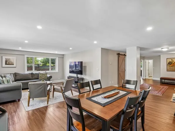 131 Sewall Ave APT 49, Brookline, MA 02446