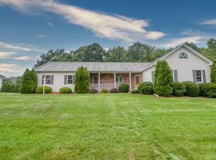 80 Radisson Ln, Westfield, MA 01085