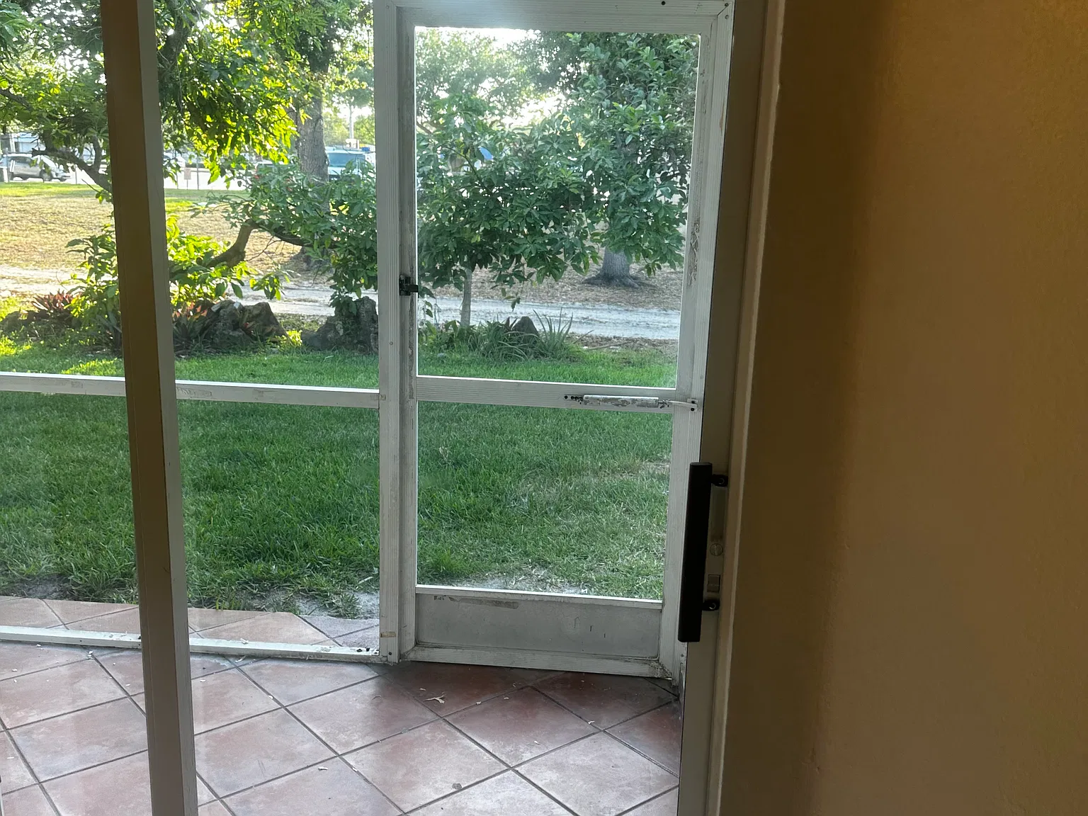 3 bed, $2,500 — Photo 3