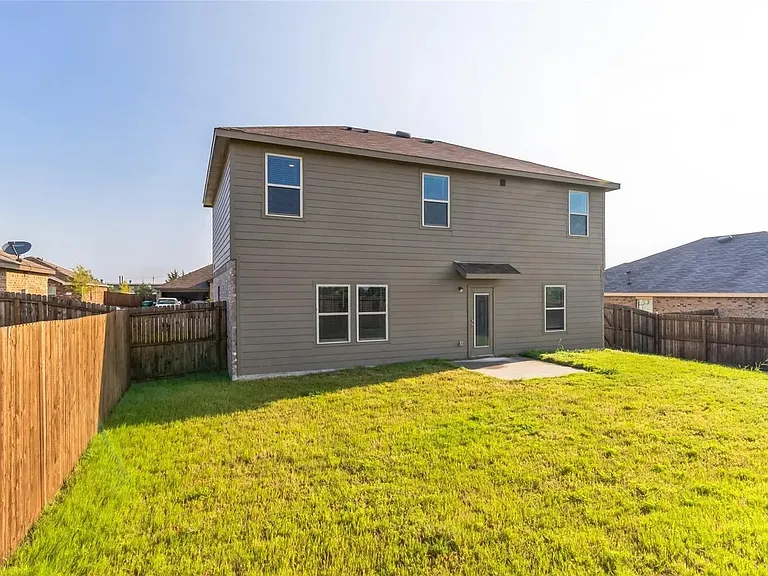 3124 Sweetwater Way — Photo 35