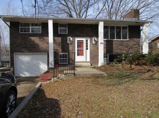 1303 S Fairview Rd, Columbia, MO 65203