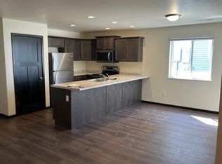 313A Post Oak Dr, Cedar Falls, IA 50613