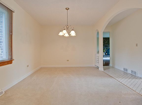 4th image of 1201 E Carpenter Dr