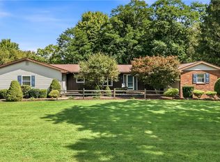 3 Williamson Rd, Greenville, PA 16125