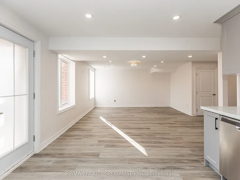 53 Ladder Cres — Photo 17