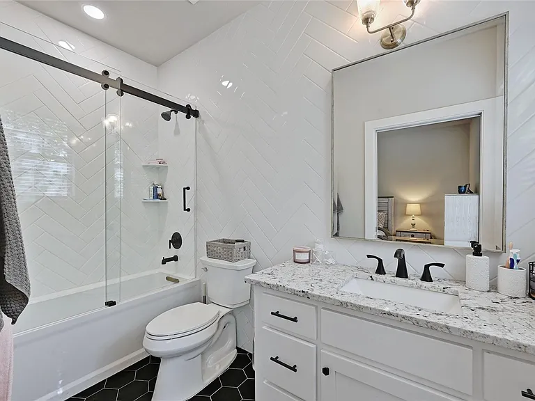 4410 Jester Dr #B — Photo 21