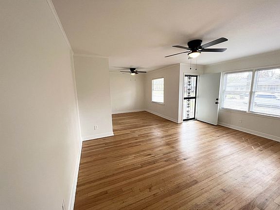 3rd image of 4238 Cherrydale Ave