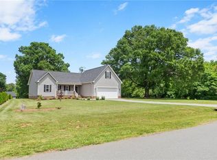 4215 Chippenham Ct, Graham, NC 27253