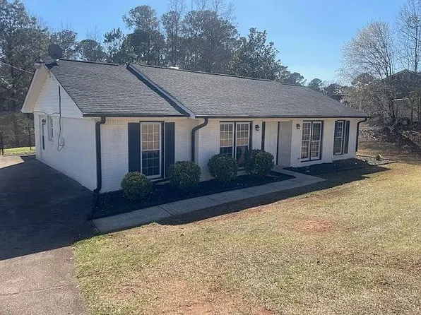 115 Meadowland Trl, Lagrange, GA 30240